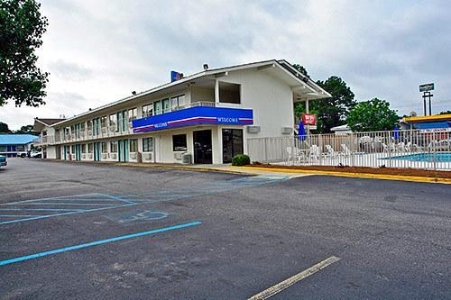 Rodeway Inn Монтгомері Екстер'єр фото